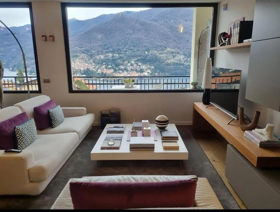Penthouse With Stunning Lake View Moltrasio Apartment